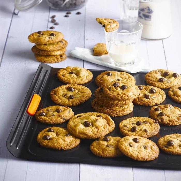 Baking Blunder: The Surprising Truth About Insulated Cookie Sheets