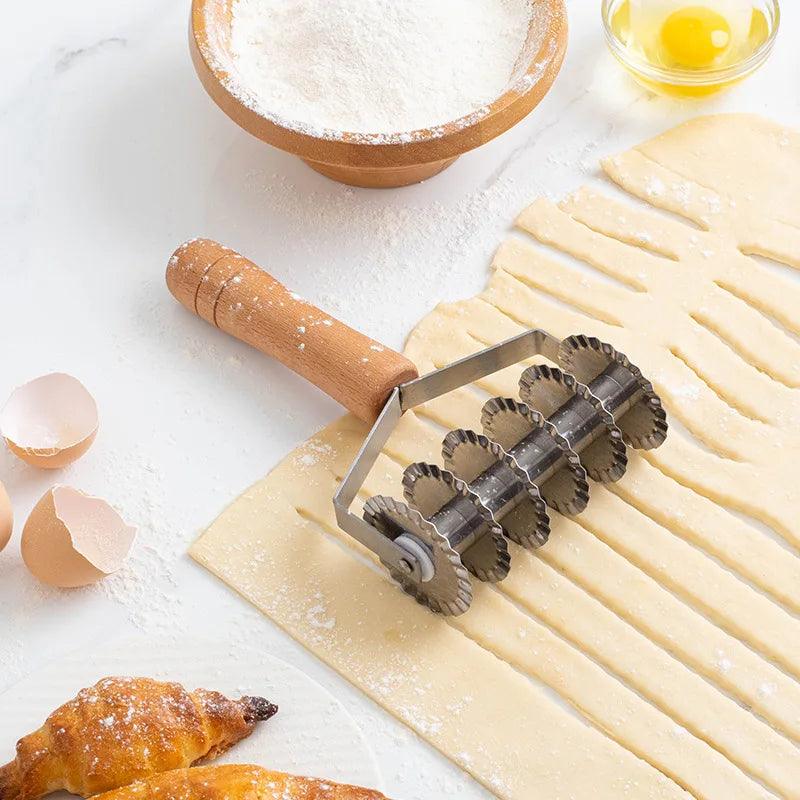 Stainless Steel Pastry Lattice Cutter Dough Cookie Pie Pizza Bread Pastry Roller Cutter