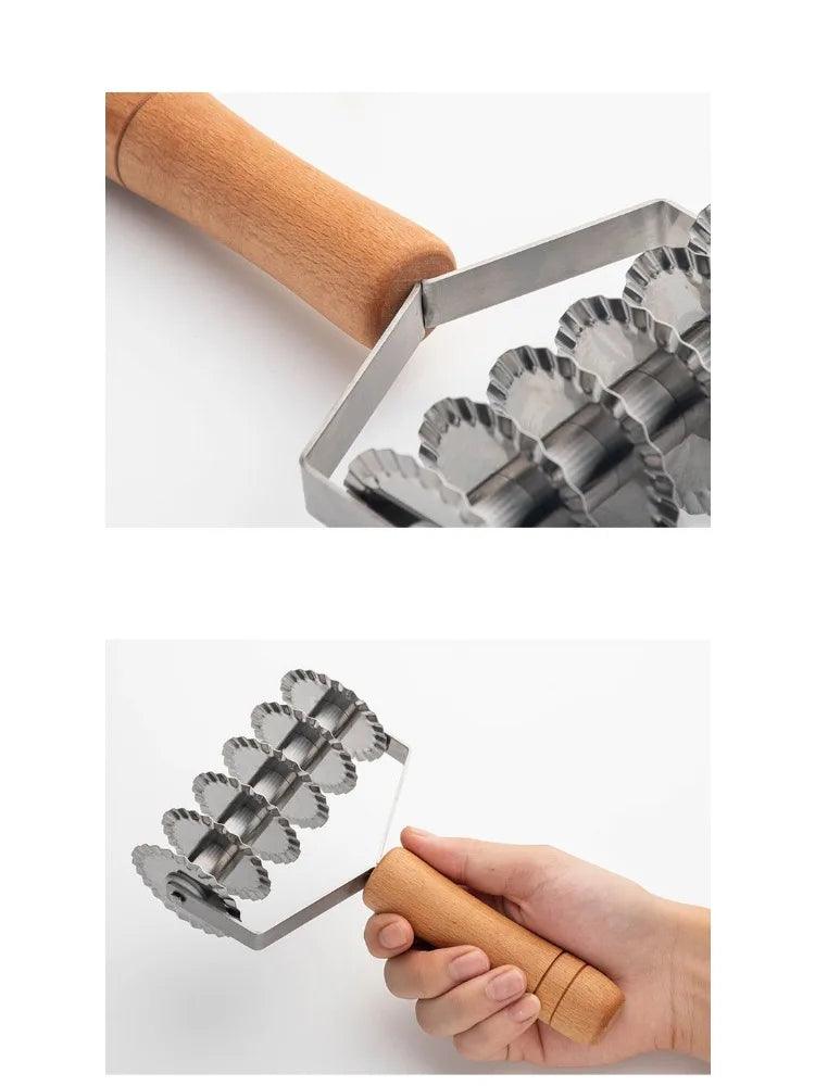 Stainless Steel Wooden Handle Pull Net Wheel Knife Pizza Pastry Lattice Roller Cutter