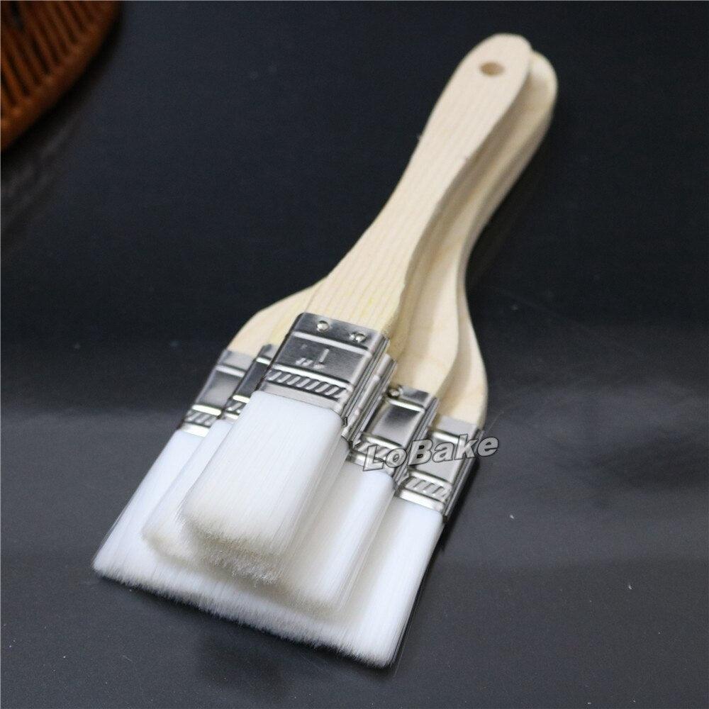 1 set of 3 Different Sizes Food Grade Wool BBQ Grill Baking Oil Brush Wooden Handle